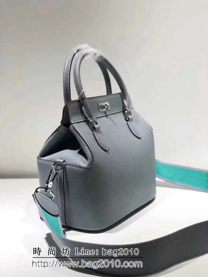 愛馬仕Hermes 超嫩牛奶盒包 時髦百搭款 大小號 0AM1134
